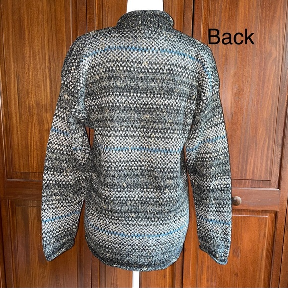 Vintage Chunky Sweater by Prime Elements - Picture 3 of 12